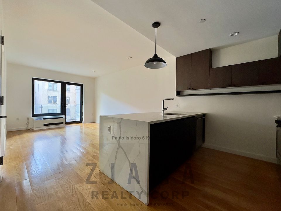 1st image of 25 E 19th St APT 4D