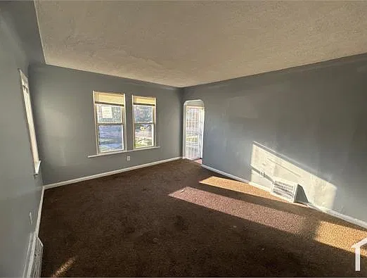 2 bed, 778 sqft, $1,000 — Photo 4