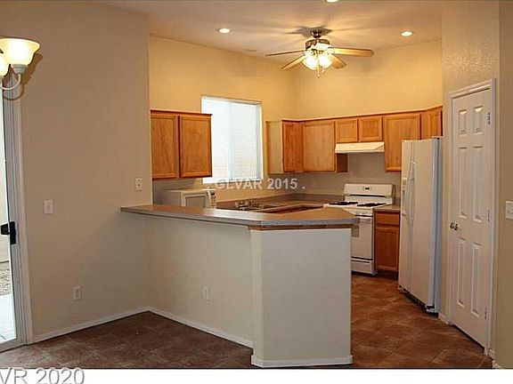 2nd image of 189 Greenwich Village Ave