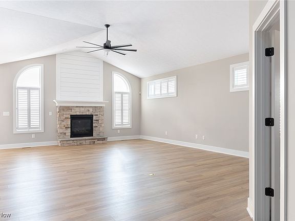 2nd image of 10161 Brookhaven Ln