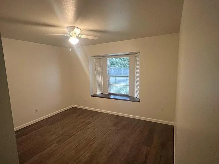 2024 Pelham Dr — Photo 3