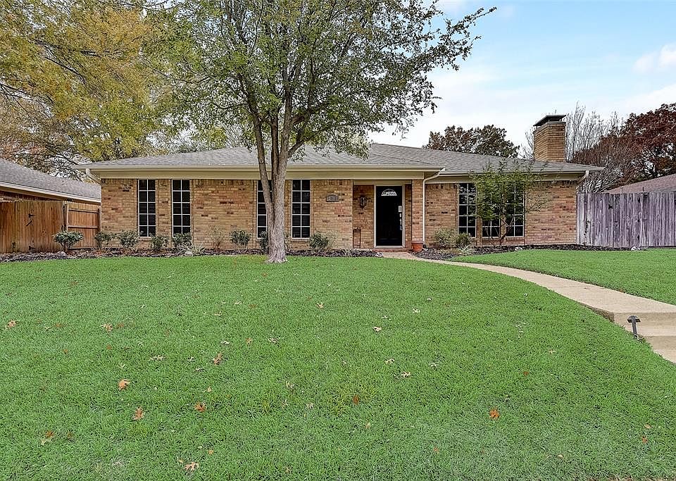 1st image of 2405 Bengal Ln