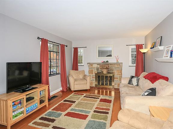 3rd image of 1637 Brandon Ave