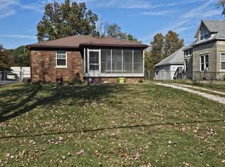 6672 Kratzville Rd, Evansville, IN 47710
