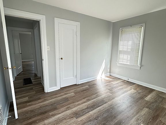 5th image of 772 4th St