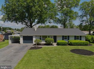 52 Sunset Ave, Manheim, PA
