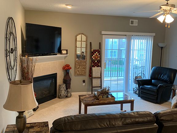 2nd image of 6255 Beechtree Dr Unit 1207