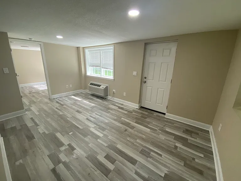 578 Harrop Ln #1 — Photo 6