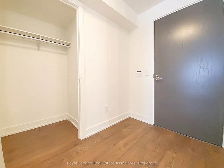 5 Mabelle Ave #1330 — Photo 6