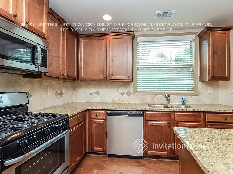 3690 Falling Leaf Ln — Photo 8