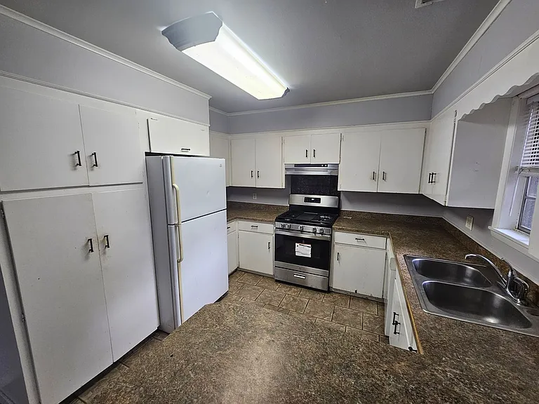 1022 W Bel Air Dr — Photo 9