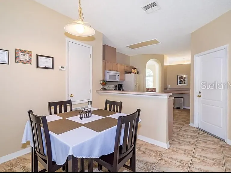 9935 Shadow Creek Dr — Photo 10