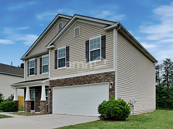 1882 Woodstone Dr, Winston Salem, NC 27127