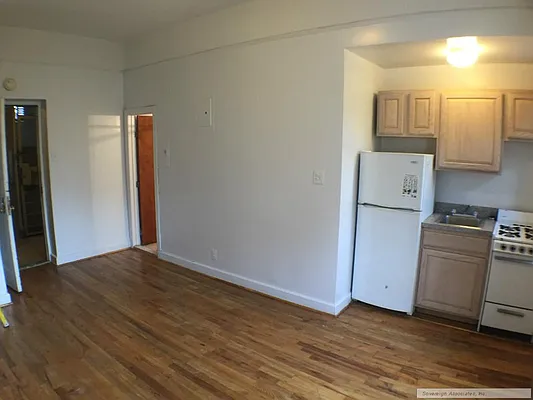 Rented by Sovereign Associates | media 10