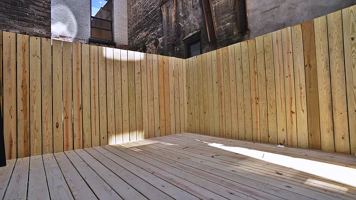 Rented by Bold New York | media 23