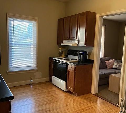 5th image of 3116 Emerson Ave S APT 2