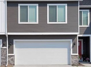 9780 Crestview Dr, West Des Moines, IA 50266