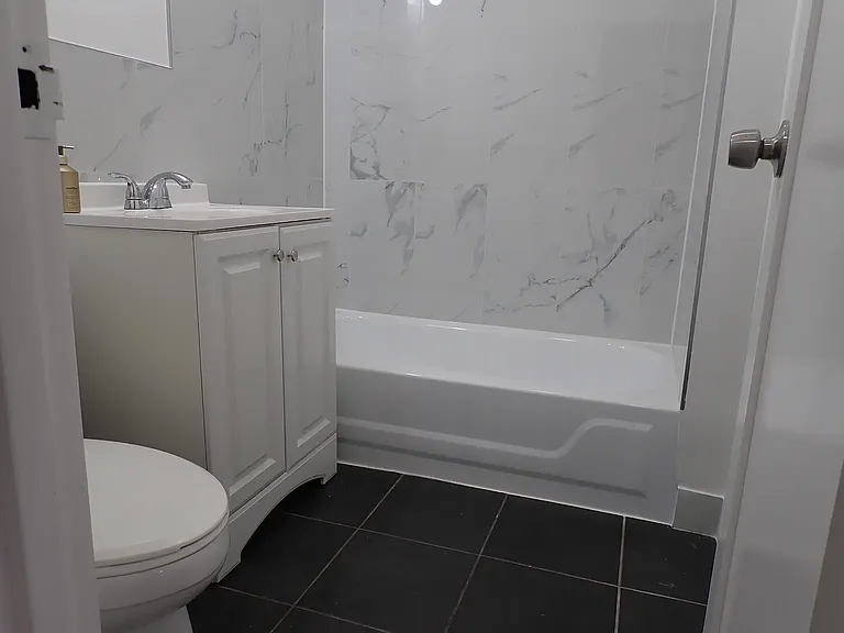 1174 Sherman Ave #3 — Photo 12