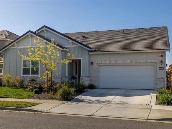 779 Hydrangea Drive, Vacaville, CA 95687