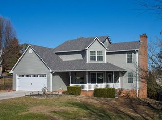 2608 Renea Dr, Louisville, TN 37777