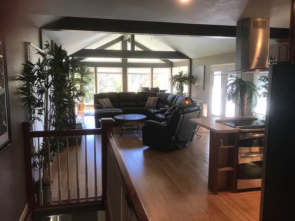 126 Bent Shadow Ln, Osage Beach, MO 65065