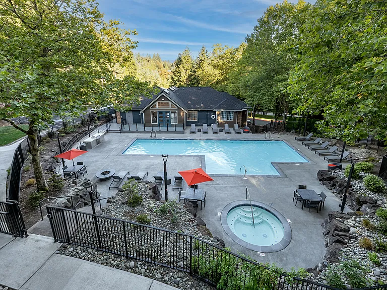 Overlook at Lakemont — Photo 11
