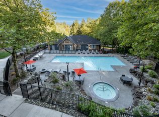 Overlook at Lakemont, Bellevue, WA 98006