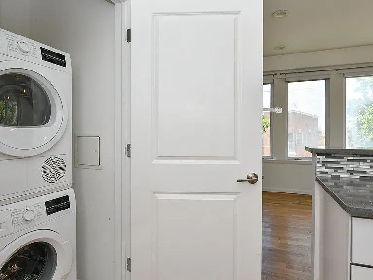 58 Giles Ave #3 — Photo 18