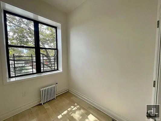 Rented by Highline Residential | media 9