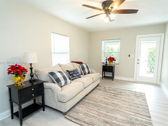 4th image of 2230 SW 60th Ct