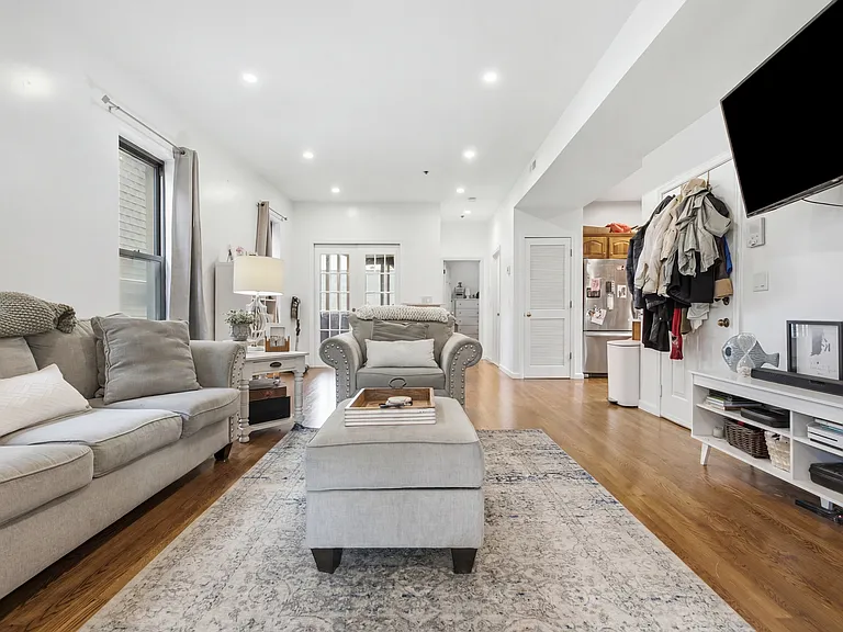 265 Emerson St #3 — Photo 8
