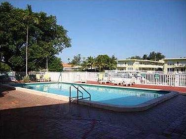 4th image of 1255 Marseille Dr APT 122