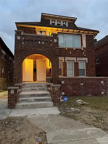 3747 Tyler St Photo 1