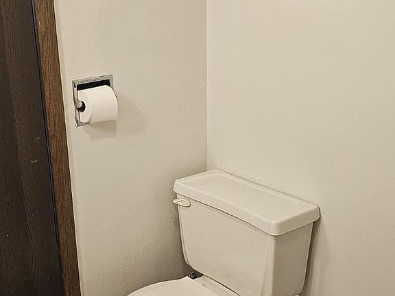 5th image of 106 Mechanic St APT 6