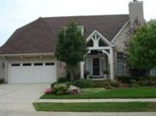 4188 Chatfield Ln, Troy, MI 48098
