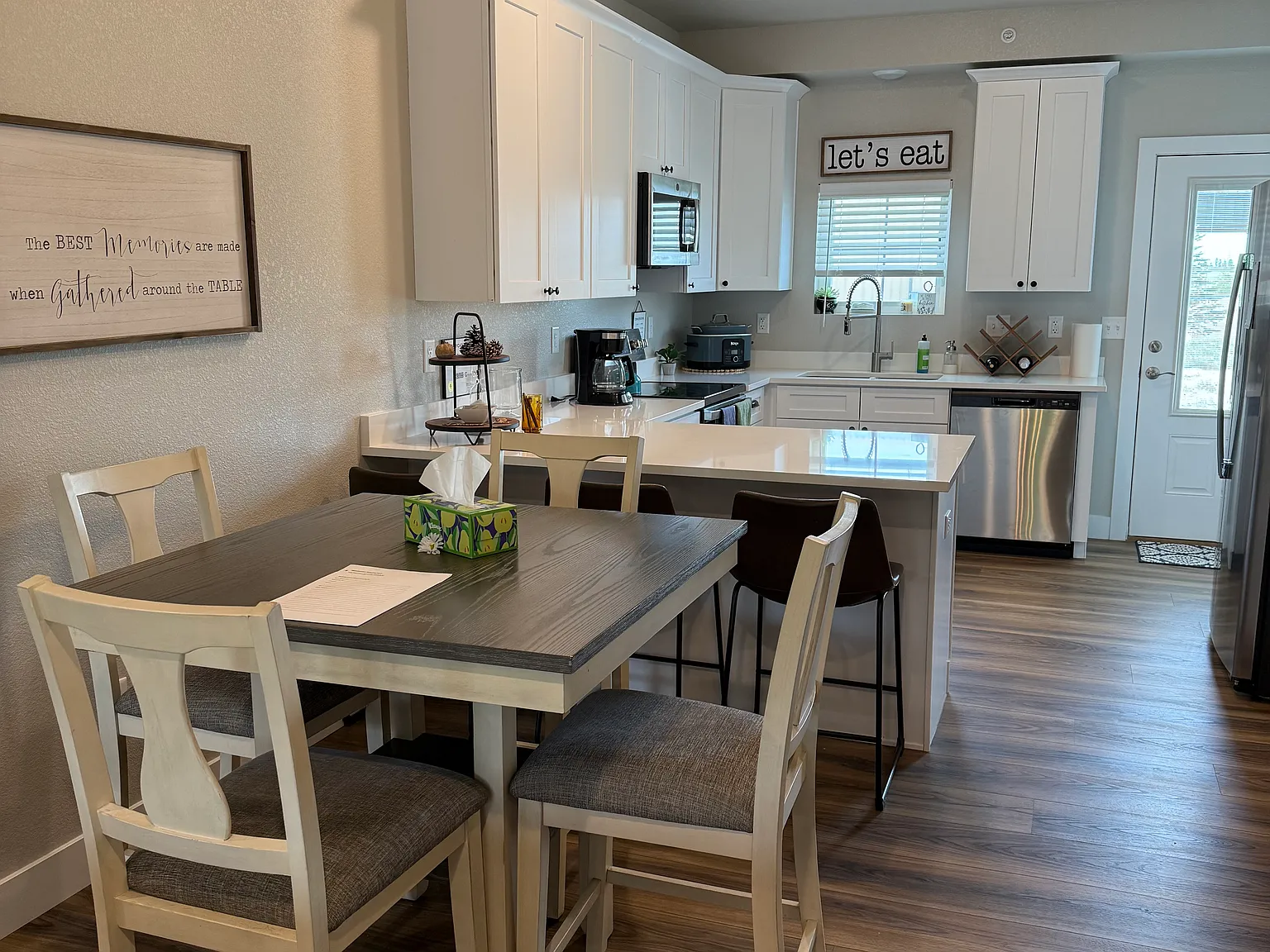 2 bed, $3,800 — Photo 4