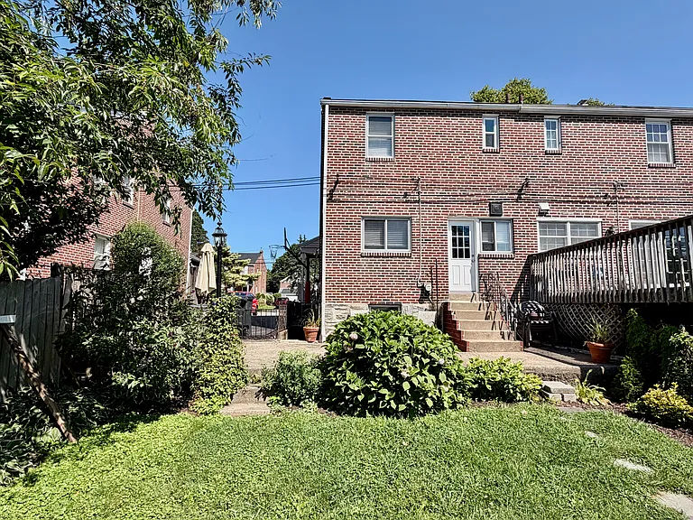 472 Olympic Ave — Photo 29