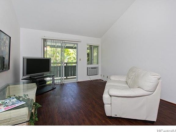 4th image of 95-802 Wikao St APT R202