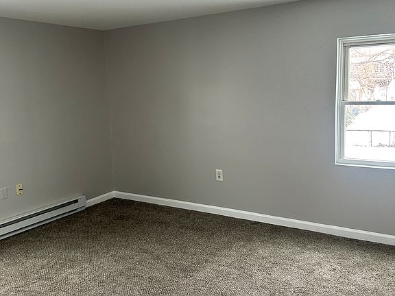 5th image of 320 Susquehanna Ave #320