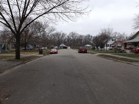 5th image of 119 Warren Ave