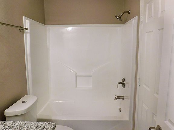 5th image of 150 Varsity Dr #0