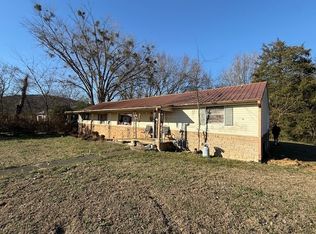 401 W Arch St, Paris, AR 72855
