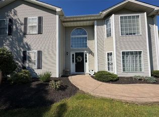 4 Nicole Ln, Johnston, RI 02919