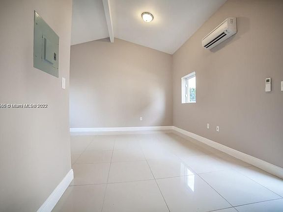 3rd image of 1752 NW 1st St APT 5