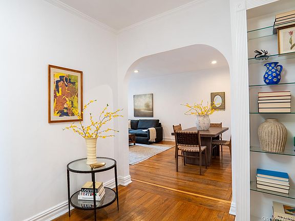 4th image of 21 Barstow Road #5K