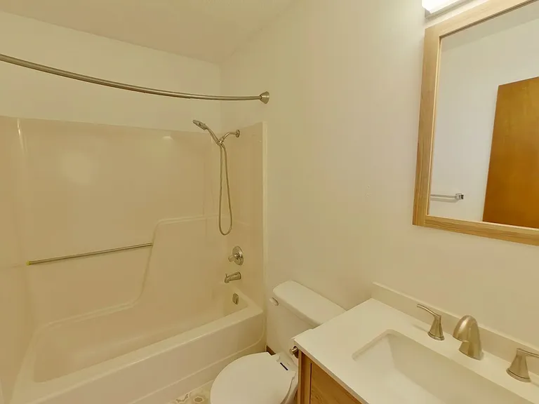 3227 S Illinois Ave #4 — Photo 9