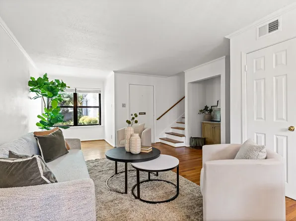 4944 N Hall St, Dallas, TX 75235