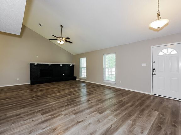 5th image of 2533 Bentley Dr