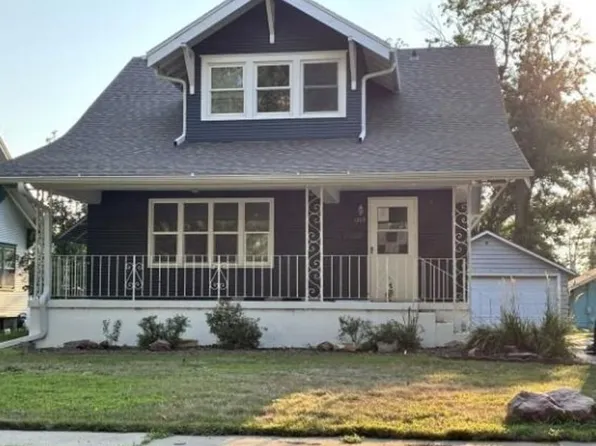 1323 H St, Fairbury, NE 68352