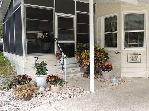3rd image of 9855 Cypress Lakes Dr